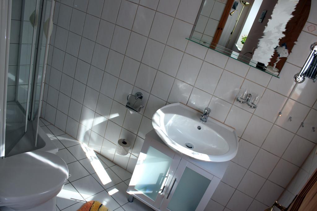 Ferienwohnungen Am Nationalpark Sassnitz Habitación foto